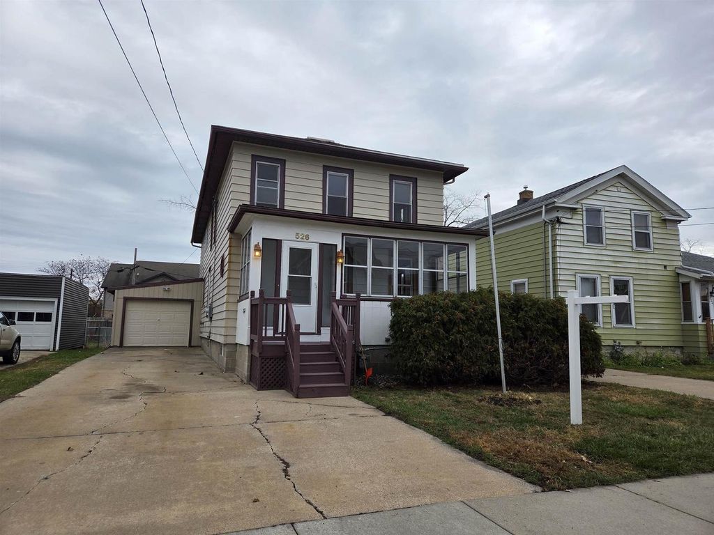 526 CENTRAL STREET, Oshkosh, WI 54901