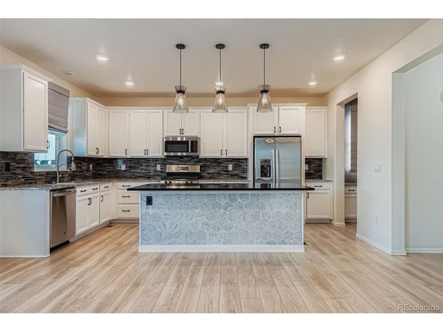 300 N Patsburg St, Aurora, CO 80018