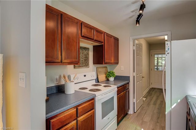 4335 Buck Chase Court, Winston-salem, NC 27101