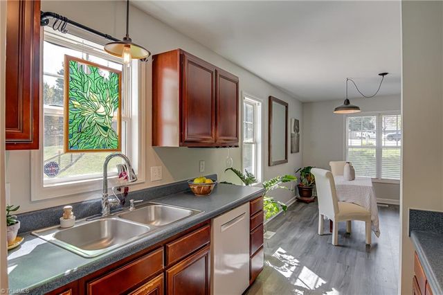 4335 Buck Chase Court, Winston-salem, NC 27101