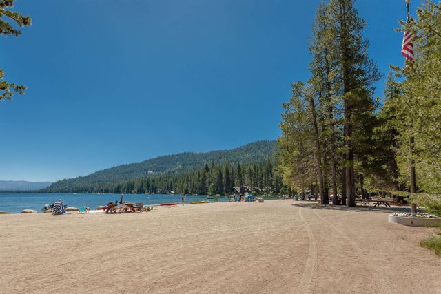 15609 Cottonwood Street, Truckee, CA 96161