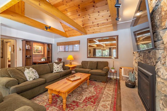 15609 Cottonwood Street, Truckee, CA 96161