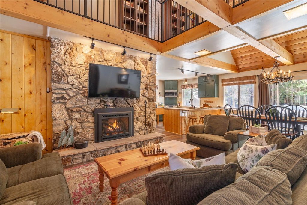 15609 Cottonwood Street, Truckee, CA 96161