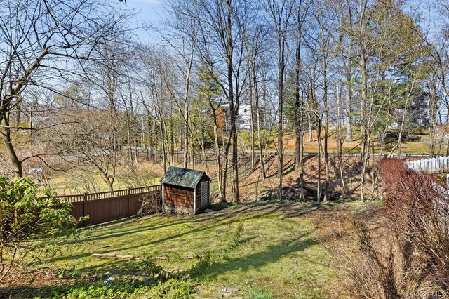 6 Circle Drive, Hastings-on-hudson, NY 10706