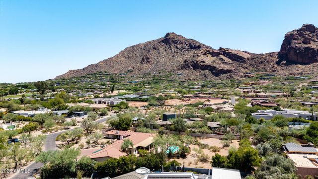 6210 N CAMELBACK MANOR Drive, Paradise Valley, AZ 85253