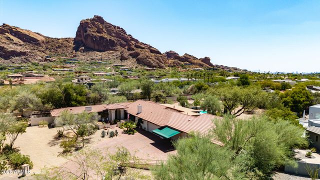 6210 N CAMELBACK MANOR Drive, Paradise Valley, AZ 85253