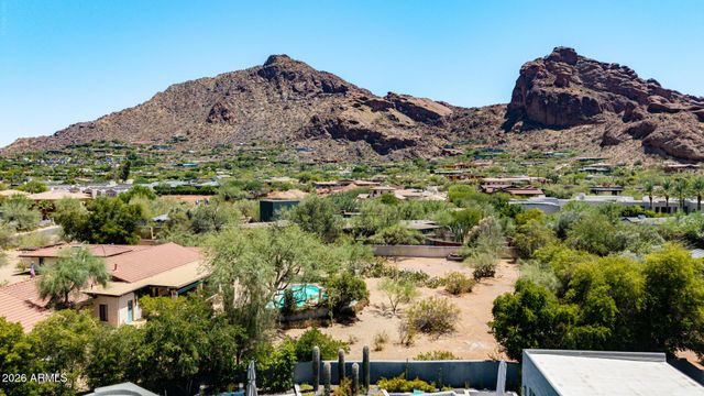 6210 N CAMELBACK MANOR Drive, Paradise Valley, AZ 85253