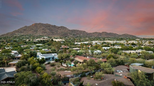 6210 N CAMELBACK MANOR Drive, Paradise Valley, AZ 85253