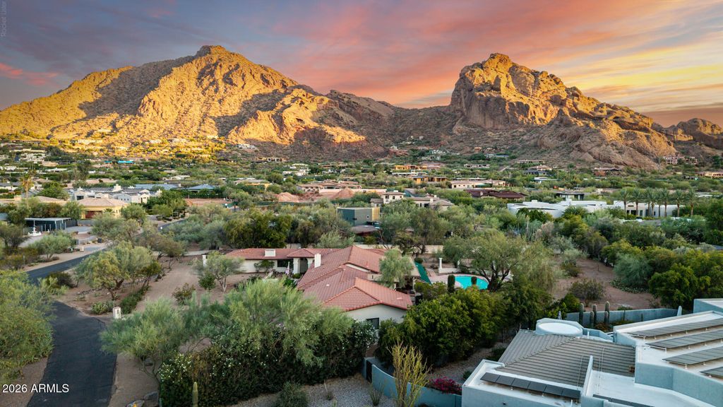 6210 N CAMELBACK MANOR Drive, Paradise Valley, AZ 85253