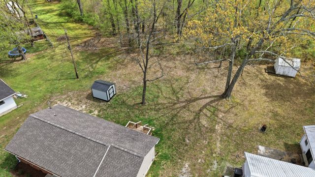 606 Rickenbacker Dr, Tullahoma, TN 37388