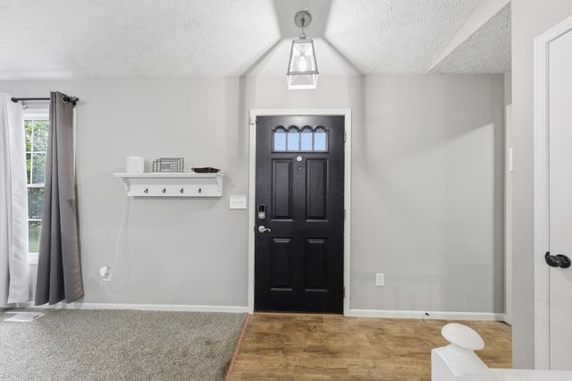 1065 Robmeyer Drive, Columbus, OH 43207