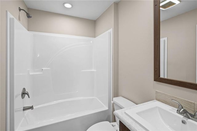 2720 N 21st Place, Kansas City, KS 66104