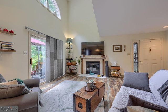 102 RIVER BEND PARK, Lancaster, PA 17602
