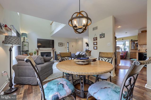 102 RIVER BEND PARK, Lancaster, PA 17602
