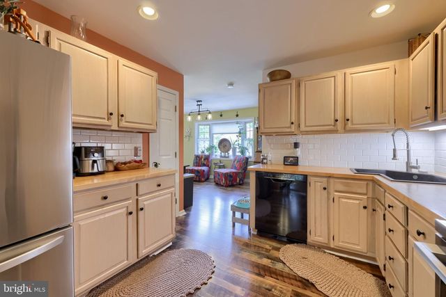 102 RIVER BEND PARK, Lancaster, PA 17602