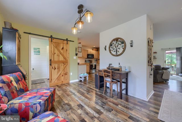 102 RIVER BEND PARK, Lancaster, PA 17602