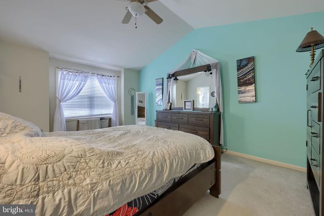 102 RIVER BEND PARK, Lancaster, PA 17602