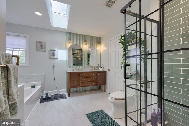 102 RIVER BEND PARK, Lancaster, PA 17602