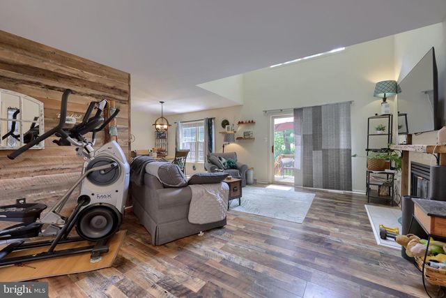 102 RIVER BEND PARK, Lancaster, PA 17602