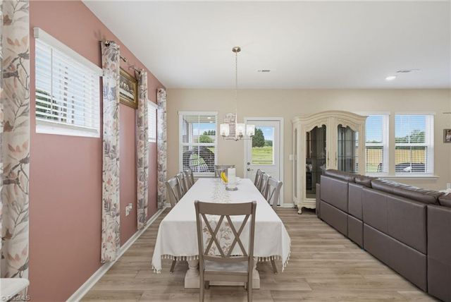 4210 Barrow Farm Road, Kernersville, NC 27284