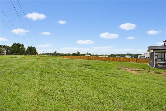 4210 Barrow Farm Road, Kernersville, NC 27284