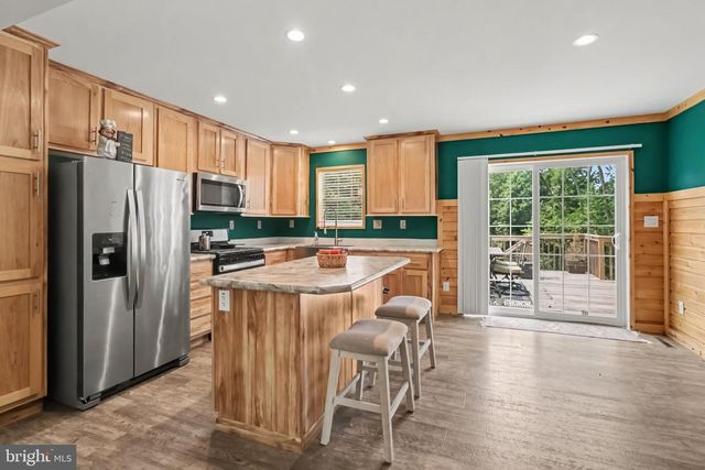 327 MOHR RD, Millersburg, PA 17061