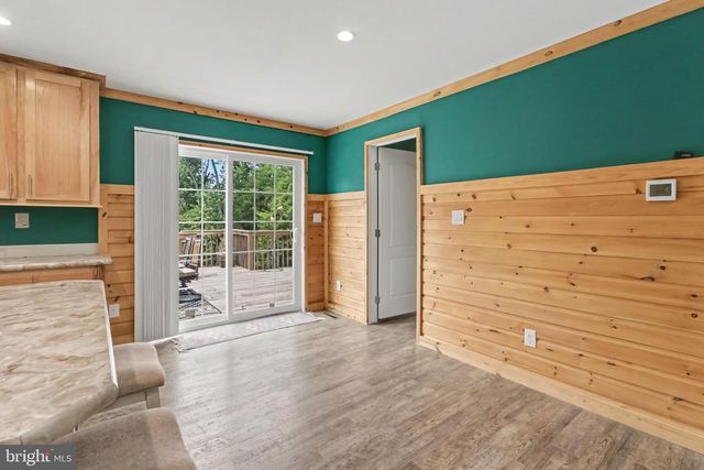 327 MOHR RD, Millersburg, PA 17061