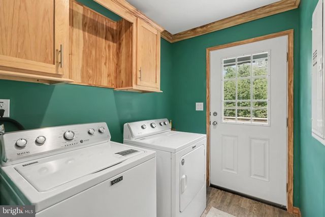 327 MOHR RD, Millersburg, PA 17061