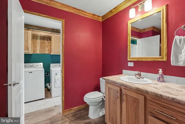 327 MOHR RD, Millersburg, PA 17061