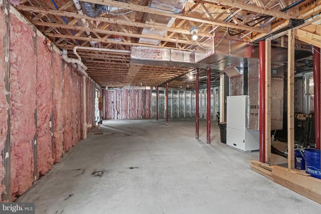 327 MOHR RD, Millersburg, PA 17061