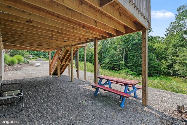 327 MOHR RD, Millersburg, PA 17061