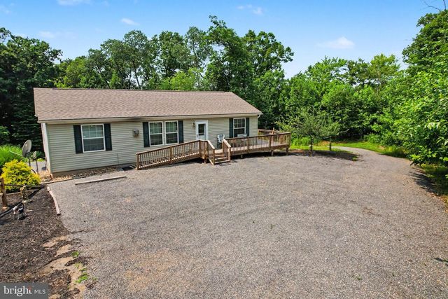 327 MOHR RD, Millersburg, PA 17061