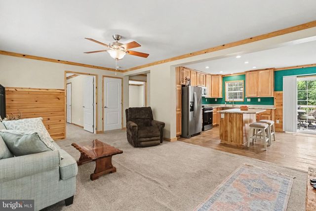 327 MOHR RD, Millersburg, PA 17061