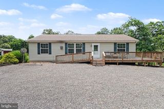 327 MOHR RD, Millersburg, PA 17061