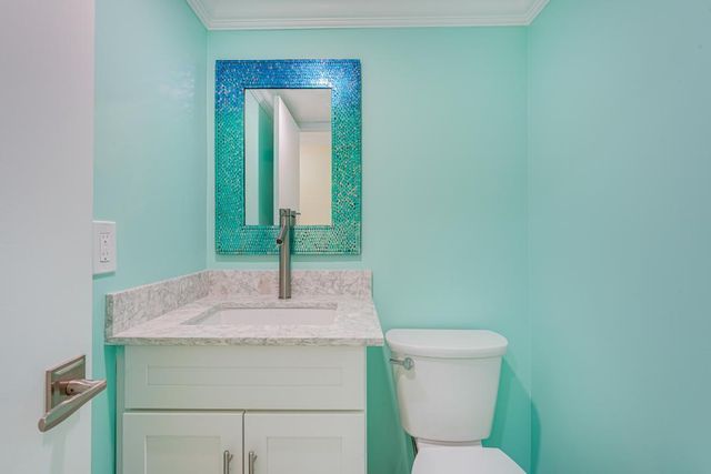 240 Captains Walk 5120, Delray Beach, FL 33483