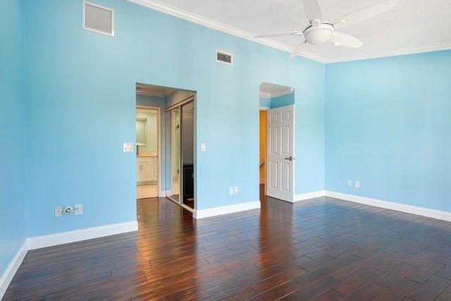 240 Captains Walk 5120, Delray Beach, FL 33483