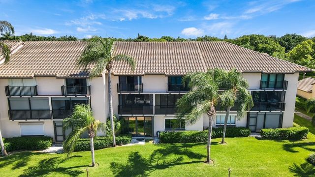 240 Captains Walk 5120, Delray Beach, FL 33483
