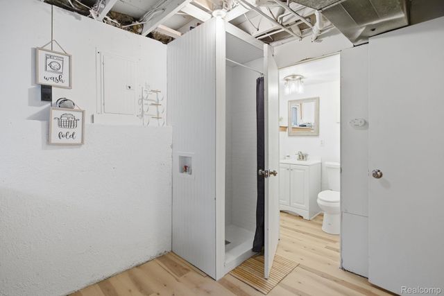 15486 Orchard Street, Romulus, MI 48174