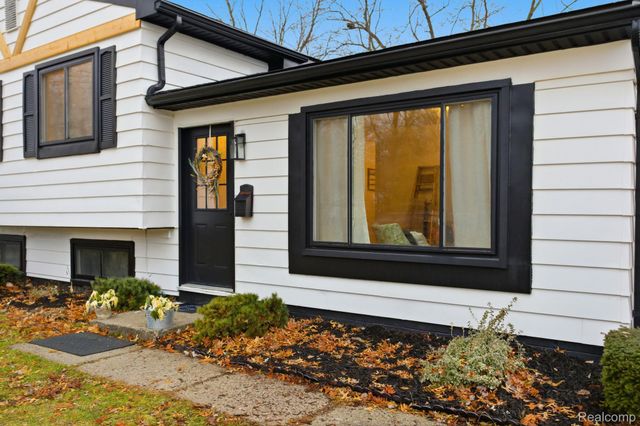 15486 Orchard Street, Romulus, MI 48174