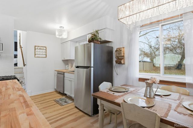 15486 Orchard Street, Romulus, MI 48174