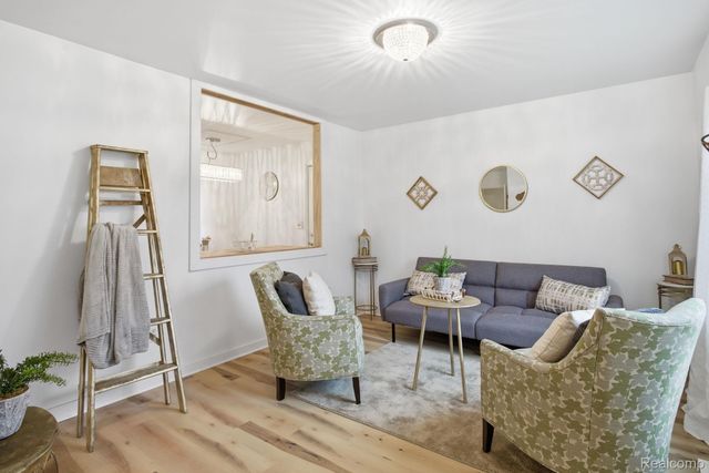 15486 Orchard Street, Romulus, MI 48174