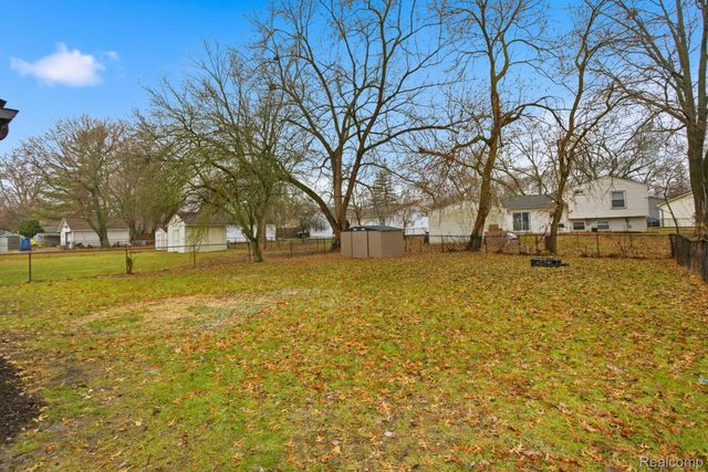 15486 Orchard Street, Romulus, MI 48174