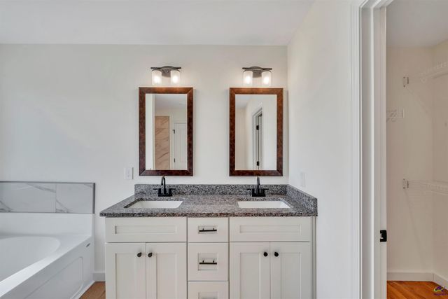 121 Early Drive, Byron, GA 31008