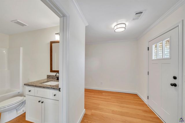 121 Early Drive, Byron, GA 31008