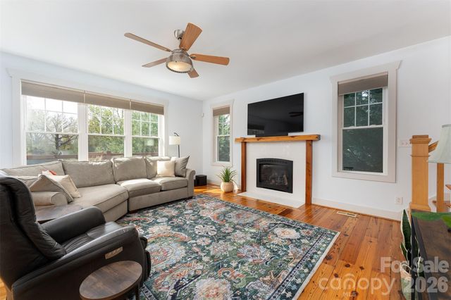 101 Courtland Avenue, Asheville, NC 28801