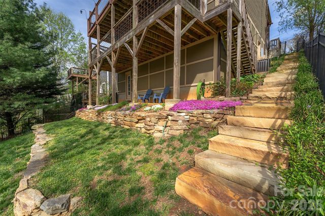 101 Courtland Avenue, Asheville, NC 28801