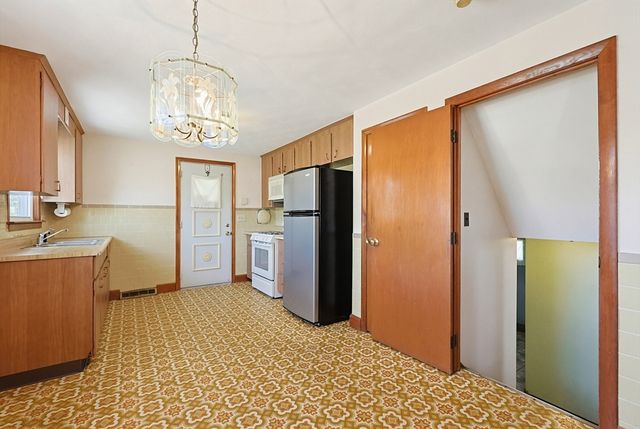 93 Rogers Drive, Stoughton, MA 02072