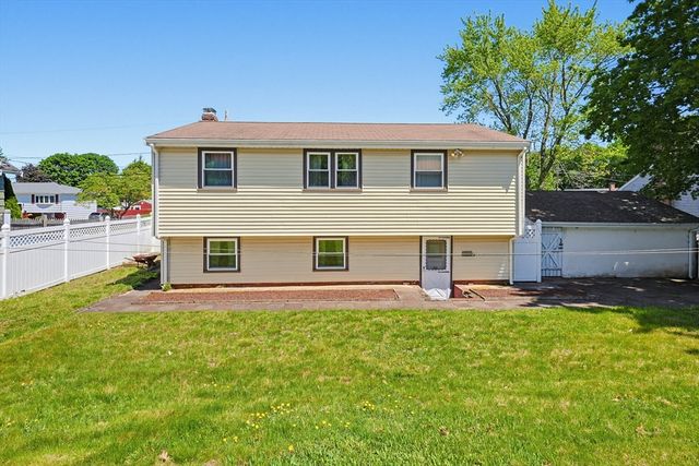 93 Rogers Drive, Stoughton, MA 02072