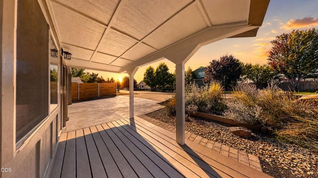 63266 Vogt Road, Bend, OR 97701