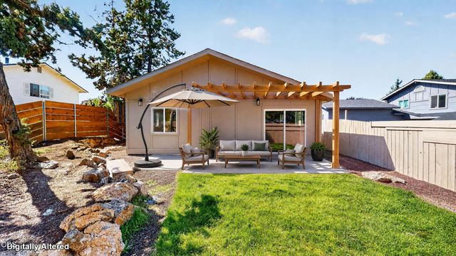 63266 Vogt Road, Bend, OR 97701